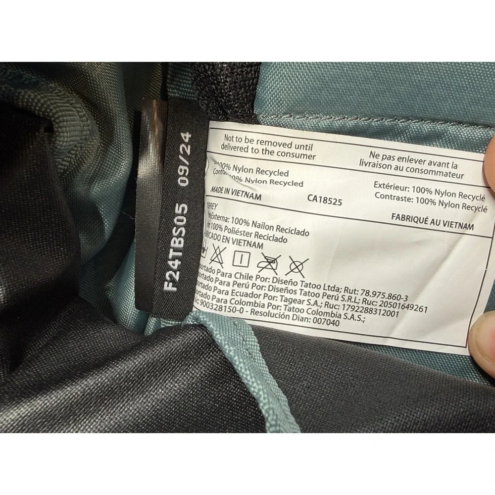 Osprey Pack Metron 24L Pack Black New Bike Commute Bag Rain Cover
